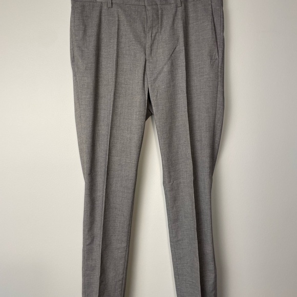 746. Mens Dress Pants - Picture 2 of 10